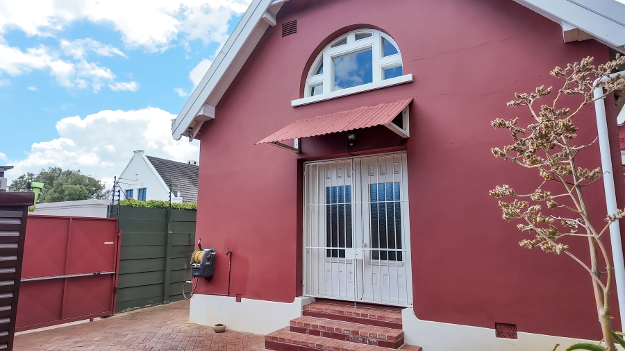 5 Bedroom Property for Sale in Rosebank Western Cape